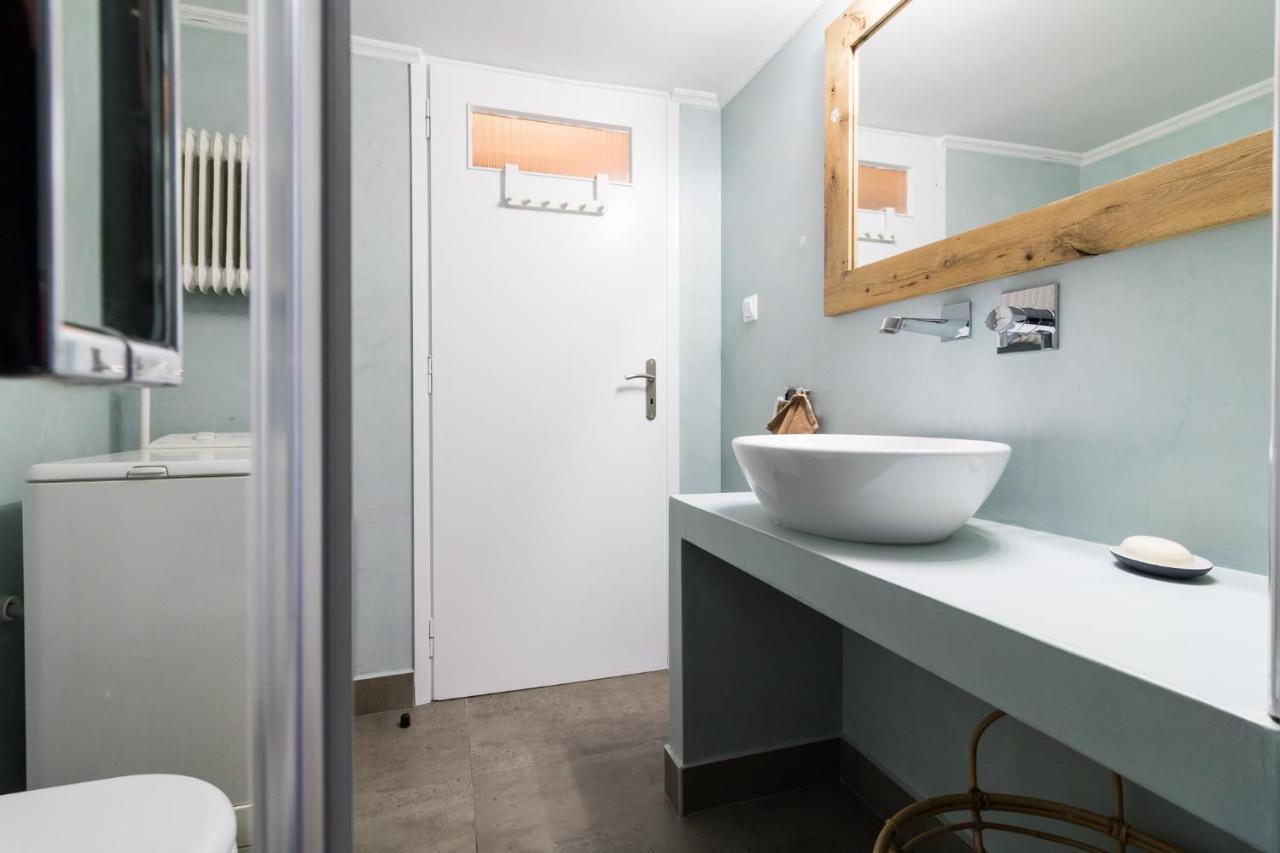 Modern-Vintage Apartment By Acropolis Museum Атина Екстериор снимка