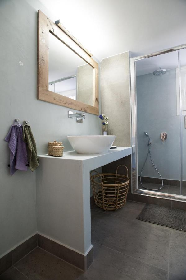 Modern-Vintage Apartment By Acropolis Museum Атина Екстериор снимка